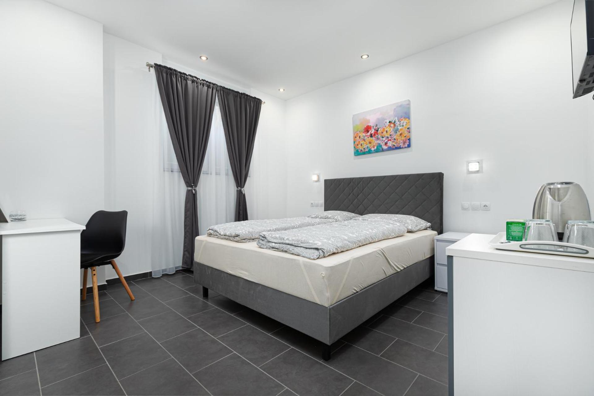 Rooms And Studio Flora Πόρετς Εξωτερικό φωτογραφία