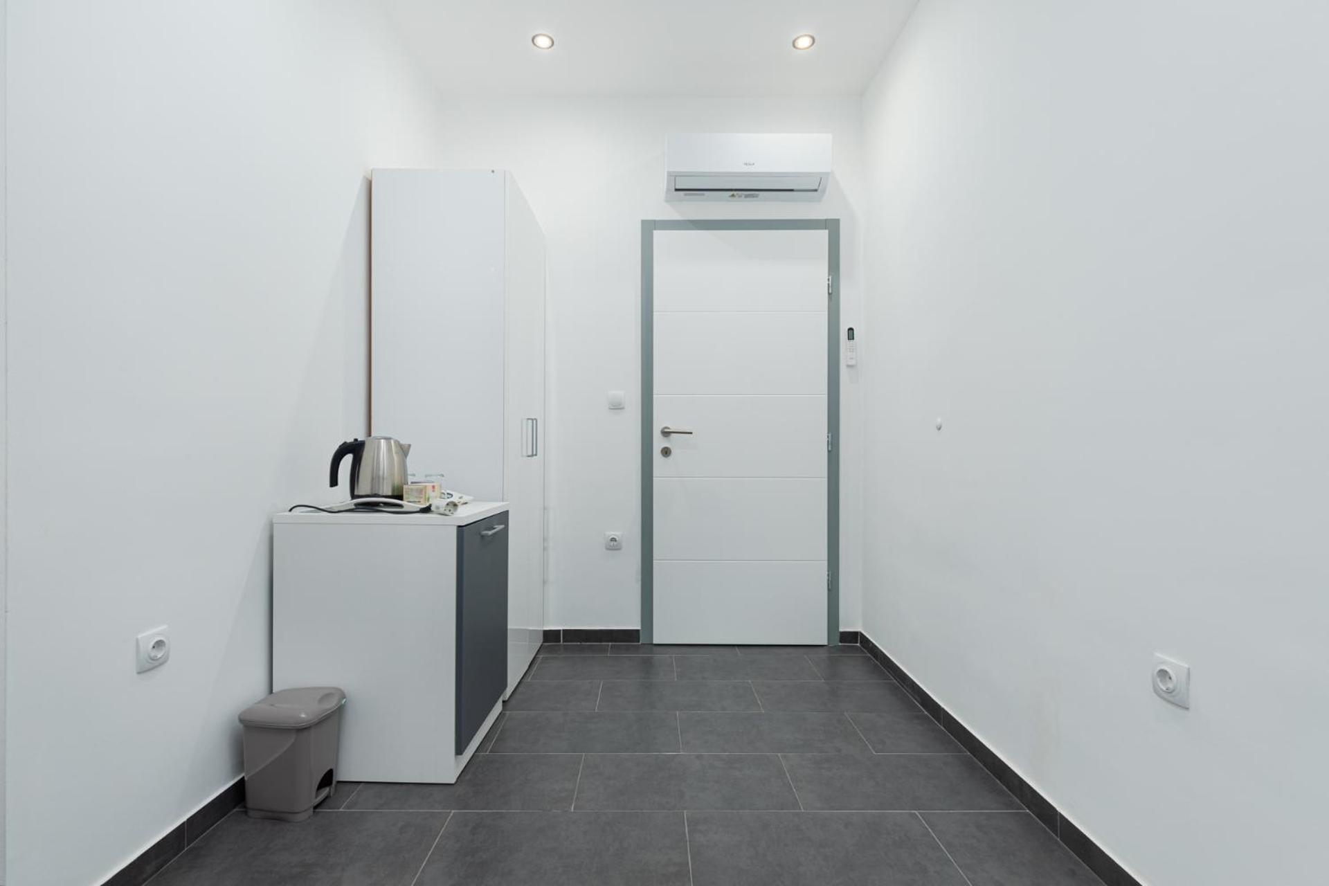 Rooms And Studio Flora Πόρετς Εξωτερικό φωτογραφία