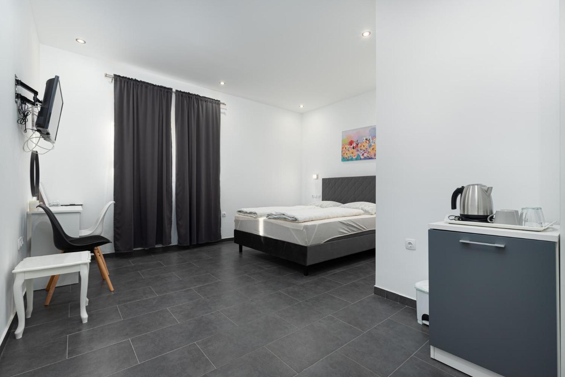 Rooms And Studio Flora Πόρετς Εξωτερικό φωτογραφία