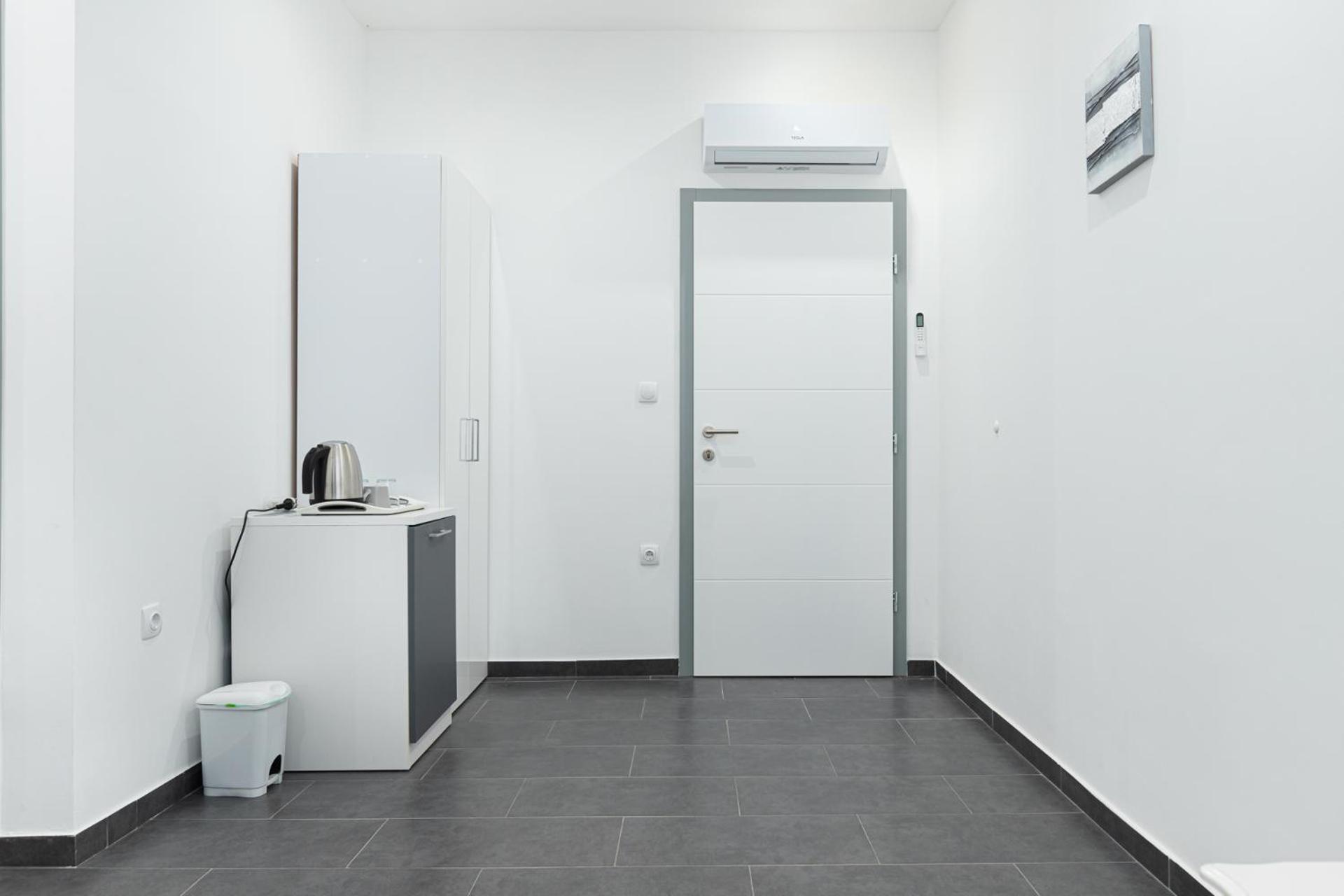 Rooms And Studio Flora Πόρετς Εξωτερικό φωτογραφία