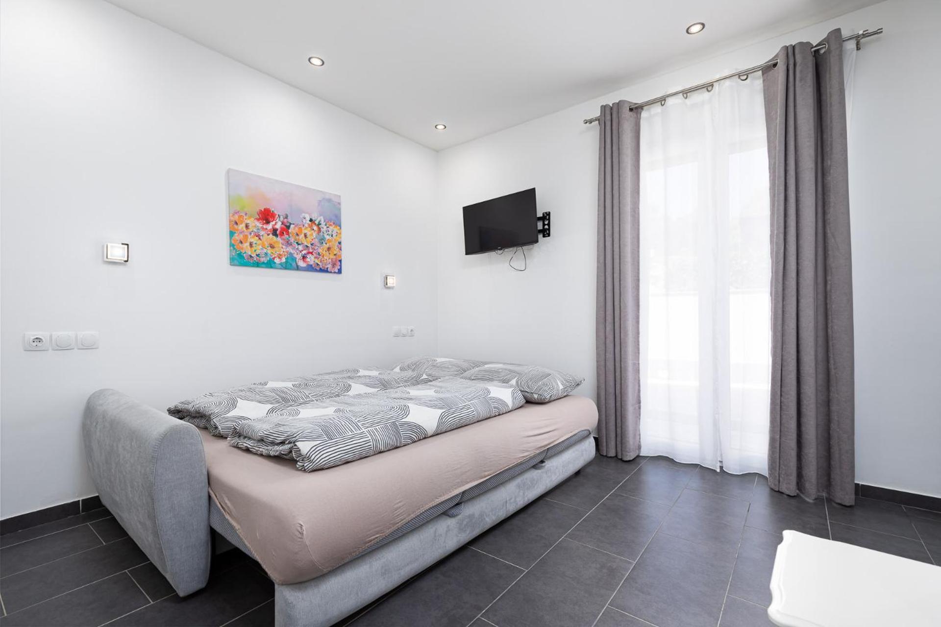 Rooms And Studio Flora Πόρετς Εξωτερικό φωτογραφία